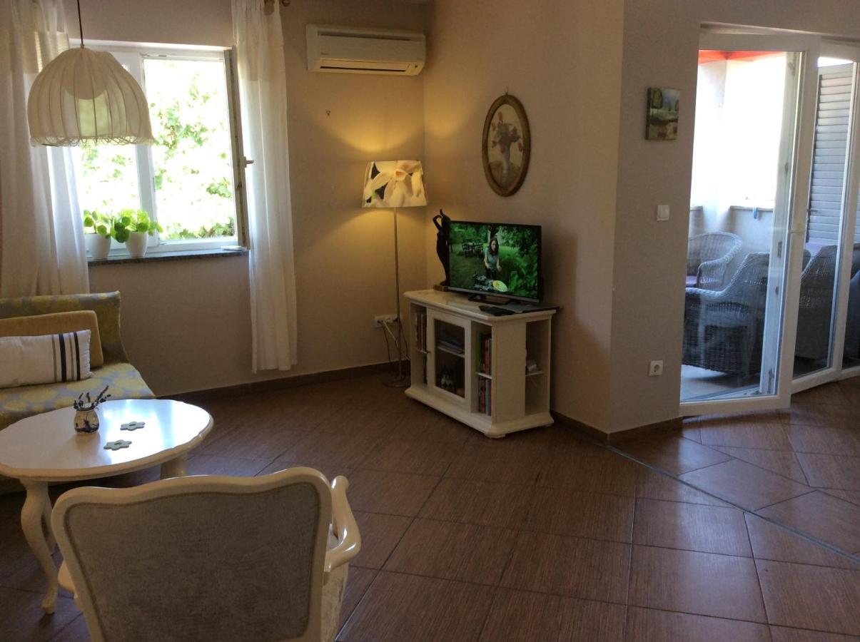 Apartman Sinikovic Barusic Exterior photo