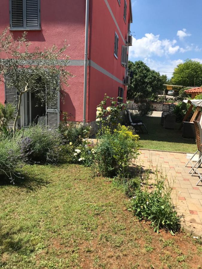 Apartman Sinikovic Barusic Exterior photo