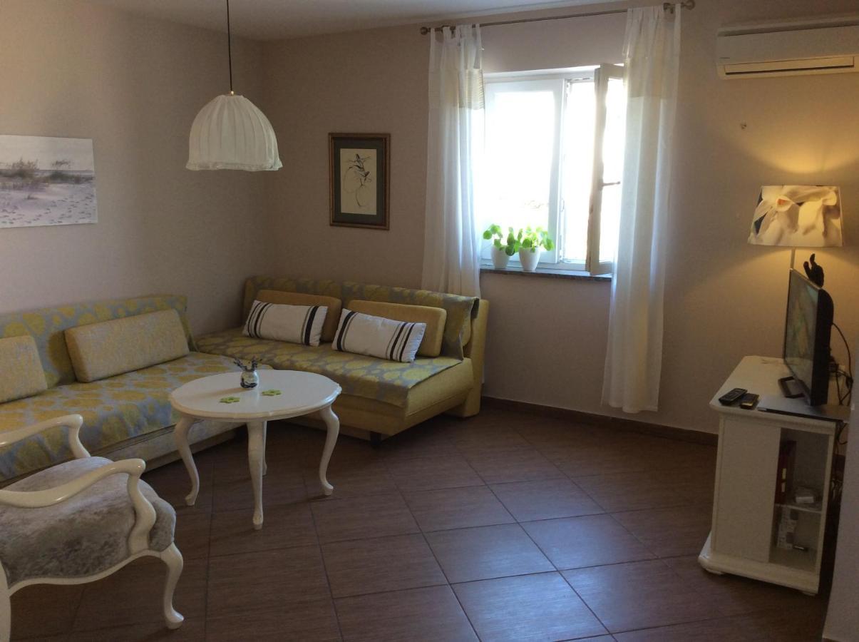 Apartman Sinikovic Barusic Exterior photo