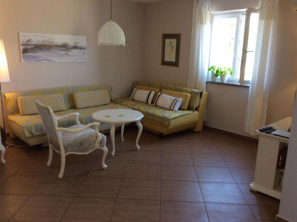 Apartman Sinikovic Barusic Exterior photo